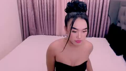 tally_pleasure online show from April 25, 9:01 am