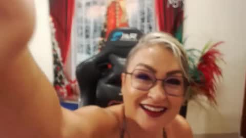 Snapshot of tamara_luaren chatting on December 26, 7:05 pm Tamara online show from December 26, 7:05 pm