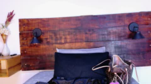    online show from March 4, 10:10 am