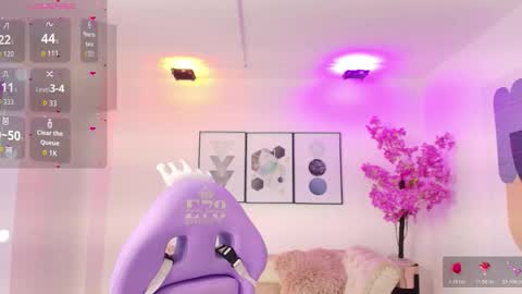 Snapshot of tamara_slimx chatting on December 14, 3:45 am Tamara online show from December 14, 3:45 am