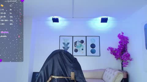 Snapshot of tamara_slimx chatting on June 4, 3:34 am Tamara online show from June 4, 3:34 am