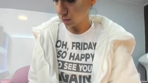 Snapshot of tamaraakins chatting on February 18, 12:06 pm Tamy online show from February 18, 12:06 pm