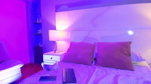 Snapshot of tamaraakins chatting on September 11, 2:39 pm Tamy online show from September 11, 2:39 pm