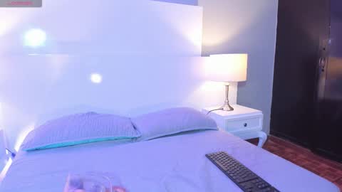 Snapshot of tamaraakins chatting on November 25, 1:22 pm Tamy online show from November 25, 1:22 pm