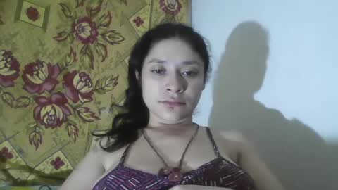 Snapshot of tamaranauthyy chatting on December 13, 4:43 am tamaranauthyy online show from December 13, 4:43 am