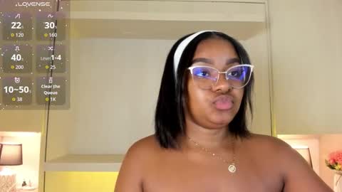 Tami online show from November 6, 8:54 pm