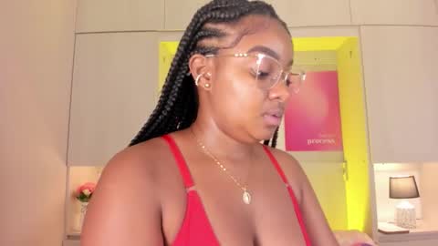 Tami online show from January 6, 7:39 pm