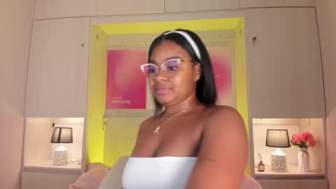 Tami online show from February 5, 7:51 pm