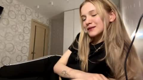 Monica online show from June 7, 6:11 pm