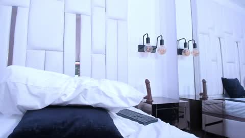 Snapshot of tamhy_ferrara chatting on February 8, 8:53 pm Tamhy online show from February 8, 8:53 pm