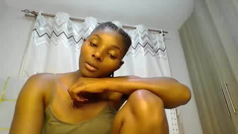 Snapshot of tamia538235 chatting on February 22, 3:56 am tamia online show from February 22, 3:56 am