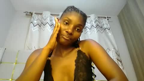 Snapshot of tamia538235 chatting on February 22, 8:53 pm tamia online show from February 22, 8:53 pm