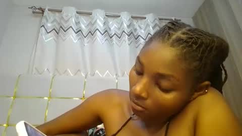 Snapshot of tamia538235 chatting on February 24, 12:20 am tamia online show from February 24, 12:20 am