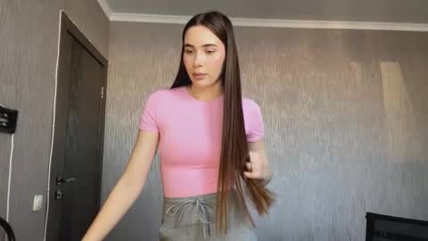 Mary online show from March 18, 2:09 pm