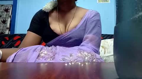Snapshot of tamilmadhi520 chatting on May 9, 5:40 pm tamilmadhi520 online show from May 9, 5:40 pm