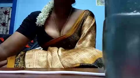 Snapshot of tamilmadhi520 chatting on May 19, 5:36 am tamilmadhi520 online show from May 19, 5:36 am