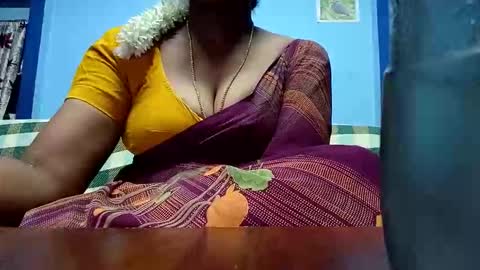 Snapshot of tamilmadhi520 chatting on June 10, 6:07 pm tamilmadhi520 online show from June 10, 6:07 pm