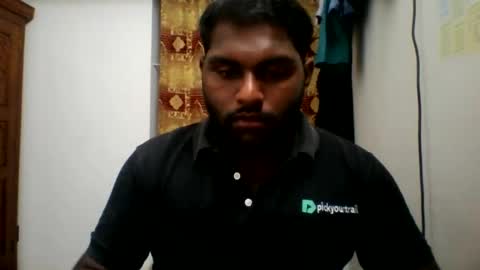 Snapshot of tamilpaiyan09 chatting on December 27, 5:16 pm tamilpaiyan09 online show from December 27, 5:16 pm