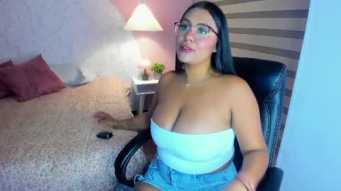 Tammara  online show from June 10, 12:04 pm