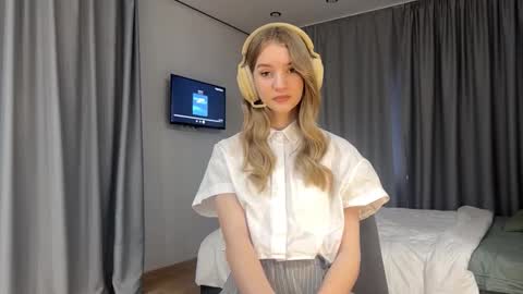 Melissa online show from March 19, 12:09 pm
