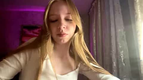 Snapshot of tammiglembocki chatting on May 21, 4:25 pm Jenny online show from May 21, 4:25 pm