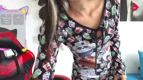 Snapshot of tammyandrade_ chatting on September 29, 1:49 pm tammy online show from September 29, 1:49 pm