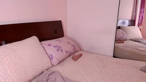 Snapshot of tammycutee0 chatting on June 28, 1:33 am TammyCutee online show from June 28, 1:33 am