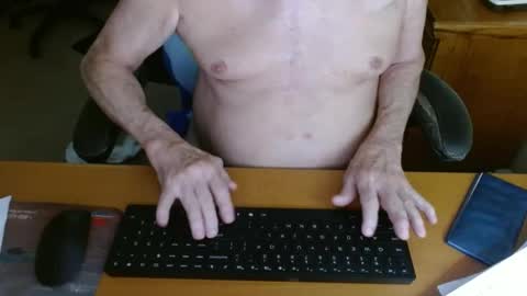 Snapshot of tampaaman123 chatting on September 27, 12:21 pm Tampaman321 online show from September 27, 12:21 pm