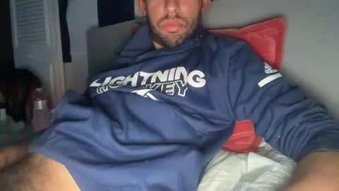 Snapshot of tampabigcock chatting on December 9, 5:18 am tampabigcock online show from December 9, 5:18 am