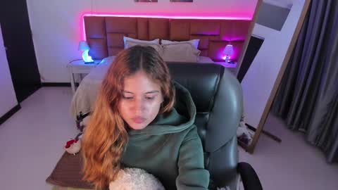 Tamy  online show from May 2, 12:48 am
