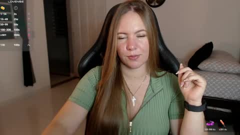 Snapshot of tamy_shine87 chatting on June 1, 12:01 am Im Samy online show from June 1, 12:01 am