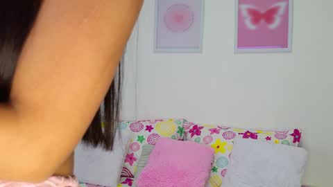 Snapshot of tamy_sweet01 chatting on January 21, 3:37 am tamy sweet01 online show from January 21, 3:37 am