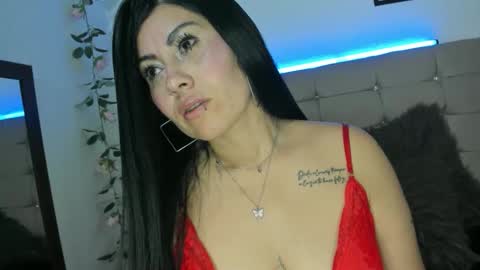 tania online show from March 28, 7:02 pm