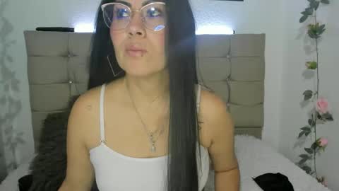 Snapshot of tania_mature chatting on May 15, 5:53 pm tania online show from May 15, 5:53 pm