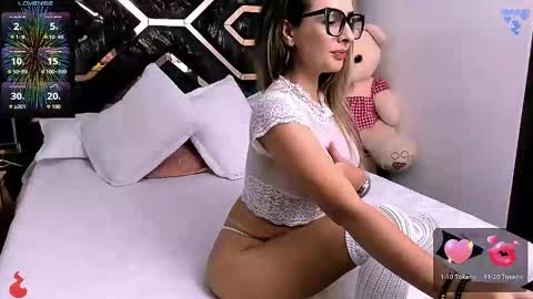 Tania online show from February 3, 2:10 am