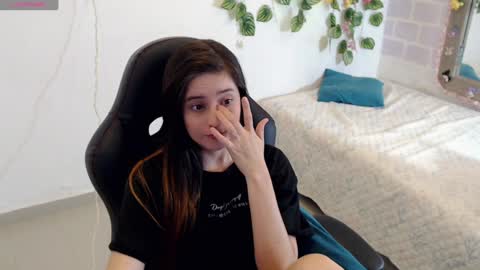 Tania  online show from January 2, 10:33 pm