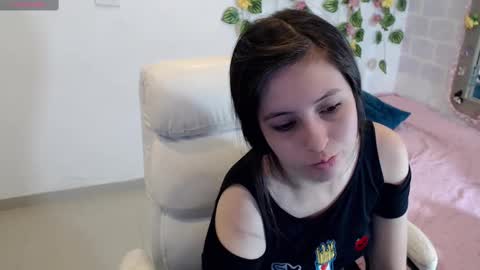 Tania  online show from November 2, 4:09 pm