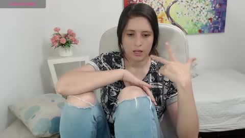 Snapshot of taniadevil_69 chatting on June 6, 7:29 pm Tania online show from June 6, 7:29 pm