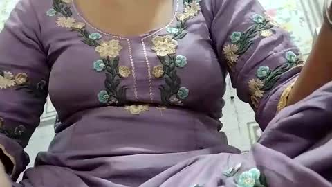 taniya_roy4628 online show from March 21, 11:26 am