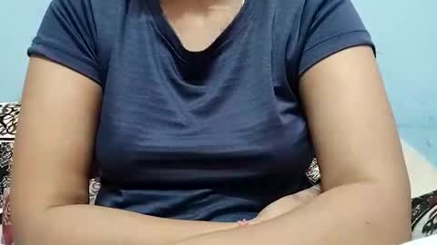 taniya_roy4628 online show from April 30, 2:51 am