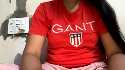 taniya_roy4628 online show from May 18, 3:02 am