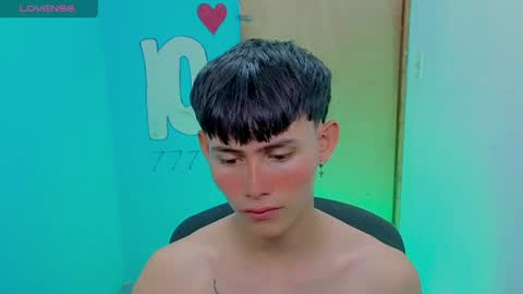 Snapshot of tanjiro_cute chatting on May 4, 3:02 am Andres online show from May 4, 3:02 am