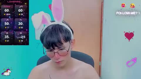 Snapshot of tanjiro_cute chatting on June 1, 10:28 am Andres online show from June 1, 10:28 am