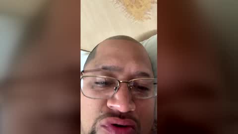 tank_210 online show from May 2, 9:03 am