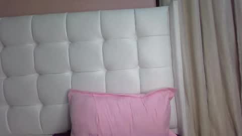 tania online show from January 1, 11:07 pm