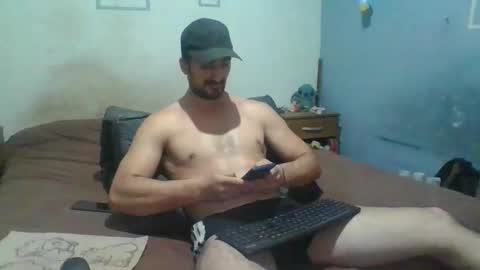 Snapshot of tanobighorse chatting on February 10, 5:00 am TanoBigHorse online show from February 10, 5:00 am