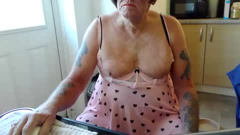 tansysomersetuk online show from April 25, 8:28 am