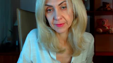 Snapshot of tanya6547 chatting on December 7, 10:56 am tanya online show from December 7, 10:56 am