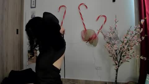Snapshot of tanya_worldbondage chatting on December 30, 2:30 pm tanya online show from December 30, 2:30 pm
