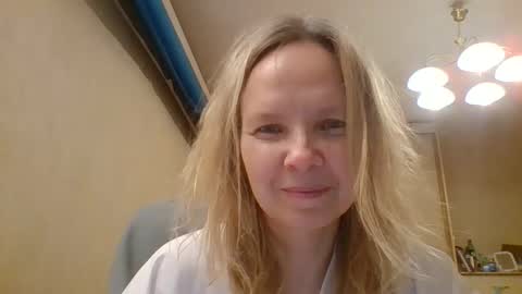 Snapshot of tanystar chatting on November 26, 1:45 pm tanystar online show from November 26, 1:45 pm